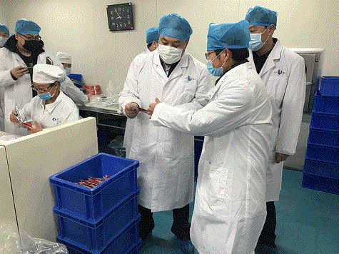 方舟制药一线员工坚守岗位 防疫情，保生产